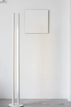 valerie_objects Floor Lamp L1, vit