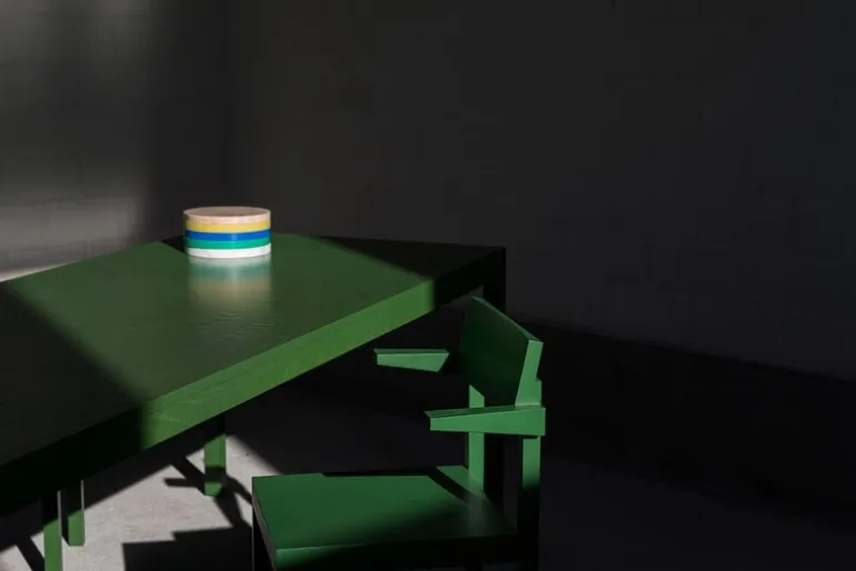 valerie_objects Silent fåtölj, gräs