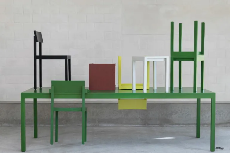 valerie_objects Silent fåtölj, gräs