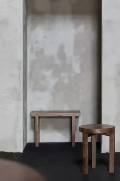 valerie_objects Solid pall, valnöt