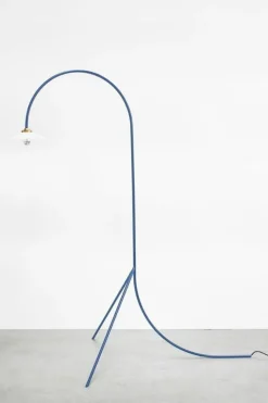 valerie_objects Standing Lamp n1, blå