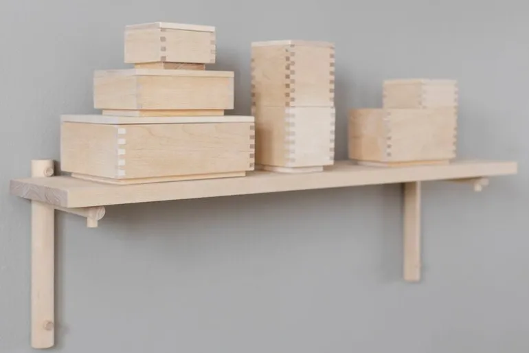 Verso Design Tikas vägghylla, 19 x 80 cm