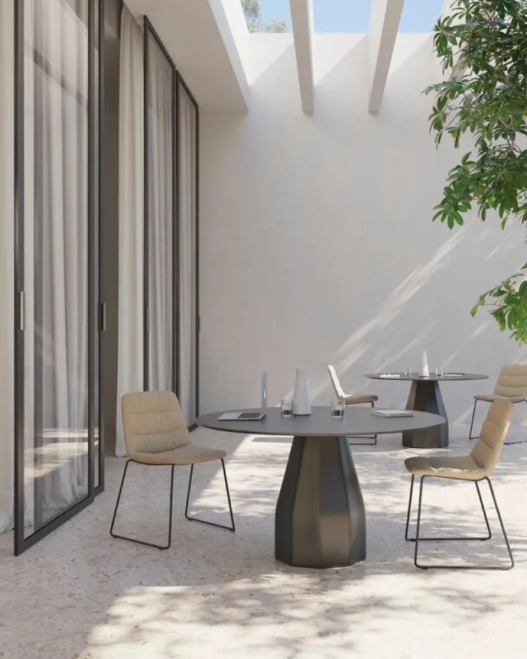 Viccarbe Burin bord, 120 cm, svart - svart laminat