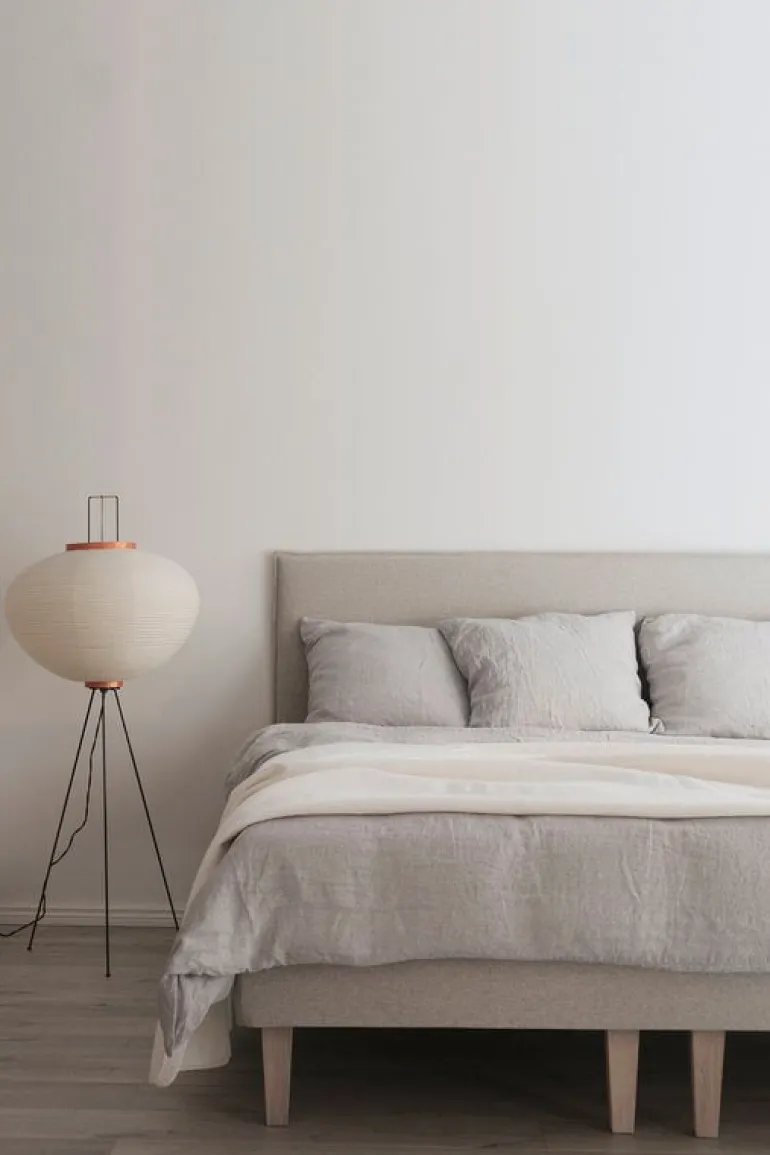 Vitra Akari 10A golvlampa