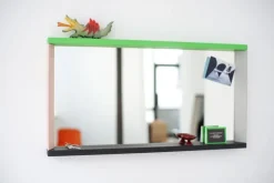 Vitra Colour Frame spegel, medium, grön - rosa