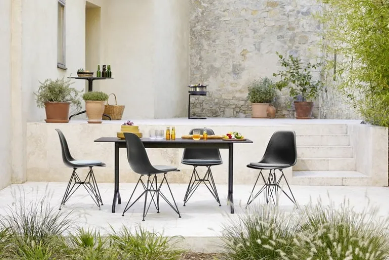 Vitra Eames DSR stol, deep black RE - basic dark