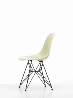 Vitra Eames DSR stol, fiberglas, parchment - svart