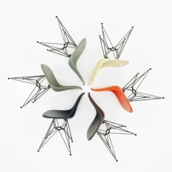 Vitra Eames DSR stol, fiberglas, parchment - svart