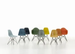Vitra Eames DSR stol, fiberglas, sea foam green - svart