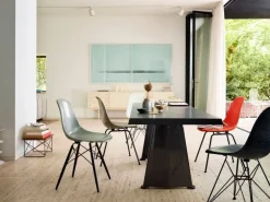 Vitra Eames DSR stol, fiberglas, red orange - svart