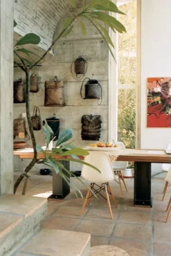 Vitra Eames DSW stol, deep black - lönn