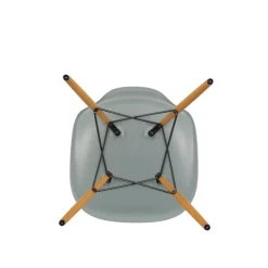 Vitra Eames DSW stol, light grey RE - lönn