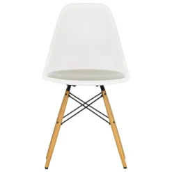 Vitra Eames DSW-stol, vit - lönn - varmgrå/elfenbensfärgad dyna