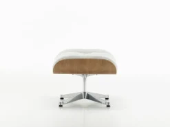 Vitra Eames Lounge Ottoman, American cherry - Nubia grädde-sand