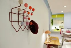 Vitra Hang it all klädhängare, röd