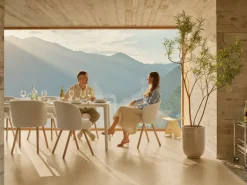 Vitra Mikado stol, natur ek - Nubia 01 elfenben/pärla