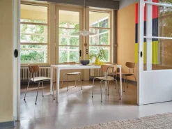 Vitra Moca stol, mörkbetsad ek - krom