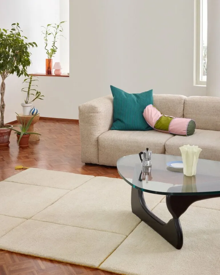 Vitra Noguchi soffbord, svart ask