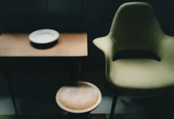 Vitra Organic Chair, oak - chocolate/black