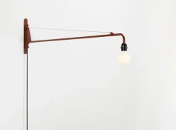 Vitra Petice Potence vägglampa, röd