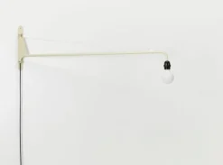 Vitra Petite Potence vägglampa, Prouvé Blanc Colombe