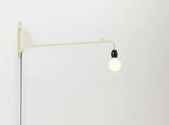 Vitra Petite Potence vägglampa, Prouvé Blanc Colombe