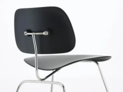 Vitra Plywood Group LCM fåtölj, svart - krom