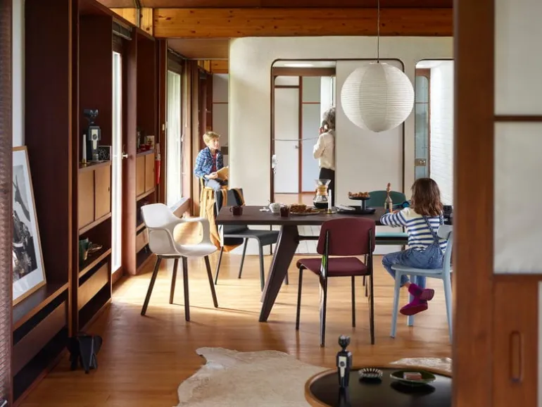 Vitra Rotary bricka, svart