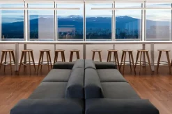 Vitra Tabouret Haut barstol, naturlig ek