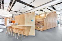 Vitra Tabouret Haut barstol, naturlig ek