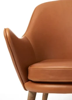 Warm Nordic Dwell fåtölj, cognacsfärgat läder