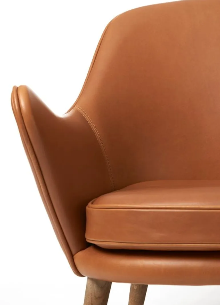 Warm Nordic Dwell fåtölj, cognacsfärgat läder
