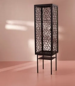 Warm Nordic Enigma vitrinskåp