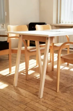 Wooden Treehorse benbockar, ask