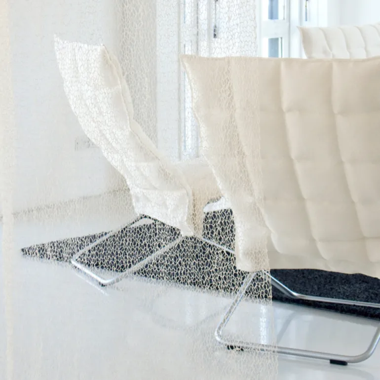 Woodnotes K stol, vid, tubulär, sten/svart