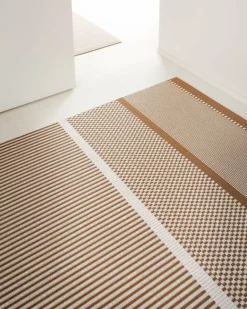 Woodnotes San Francisco matta, natur - vit