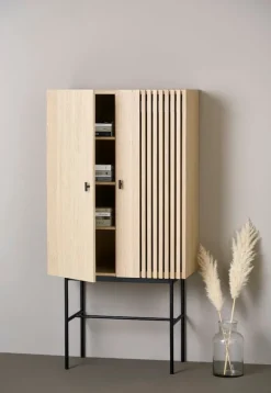 Woud Array högt skåp, ek