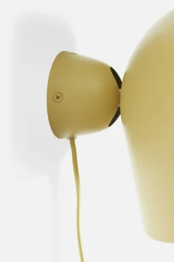 Woud Kuppi vägglampa, senapsgul