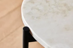 Woud La Terra sidobord, S, elfenbensfärgad travertin - svart