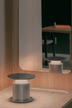 Wästberg w241 Faro bärbar lampa, raw tumbled