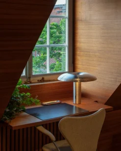 Wästberg w203 Ilumina bordslampa, aluminium