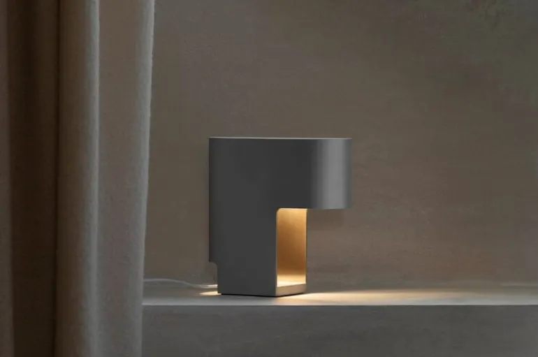 Wästberg w223 Pawson bordslampa, aluminium