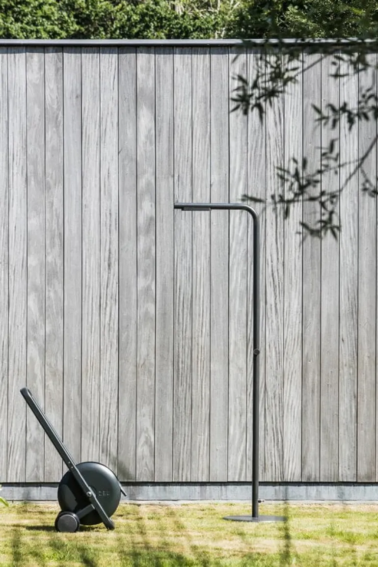 ZEE Levantine utomhusdusch, svart